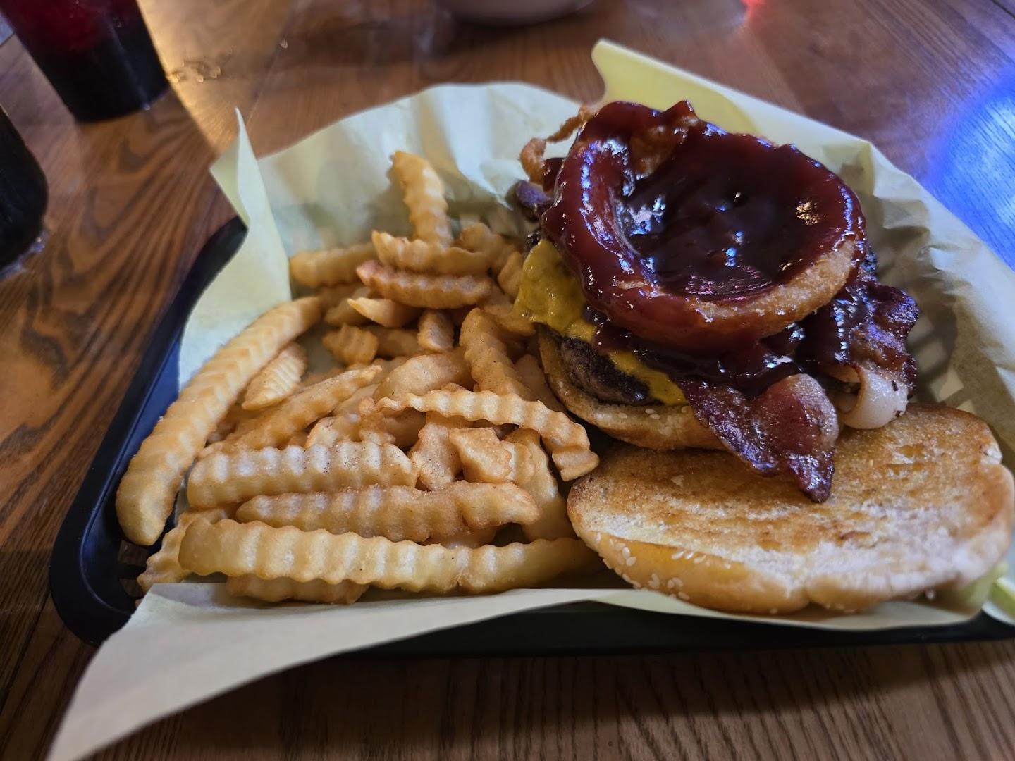 Fred's Arena Bar & Steakhouse